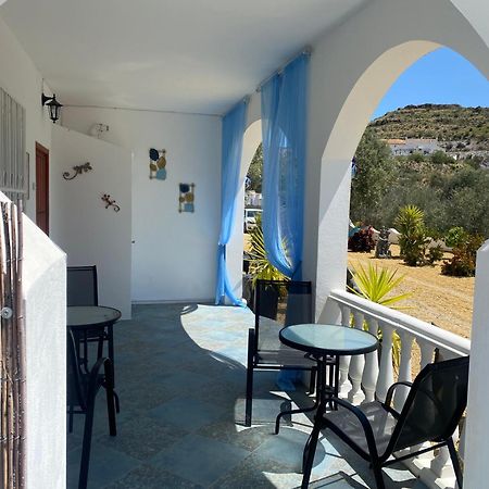 Cortijo Los Corazones Cantoria Luaran gambar